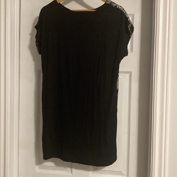 Bandana Print Top tshirt - Picture 3 of 3